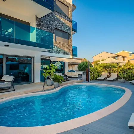 Luxury Vilamaloca * Vir