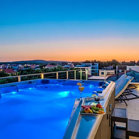 Luxury Vilamaloca فير