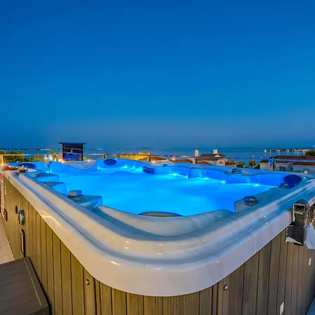 Luxury Vilamaloca * فير