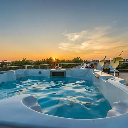 Luxury Vilamaloca * Vir