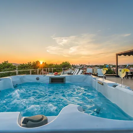 Luxury Vilamaloca شقة