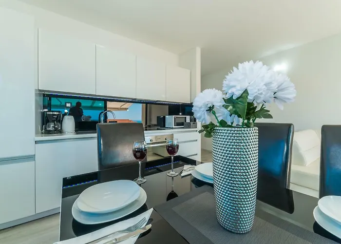 Luxury Vilamaloca * ヴィル