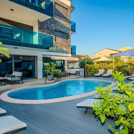 Luxury Vilamaloca * Вир