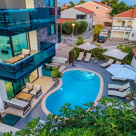 Luxury Vilamaloca * Вир