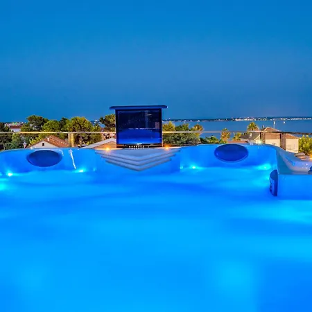 Luxury Vilamaloca * Вир
