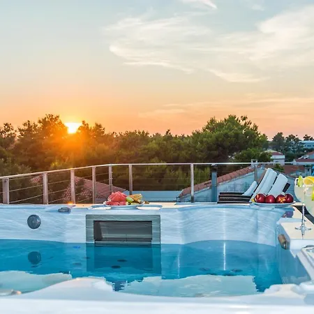 Luxury Vilamaloca *