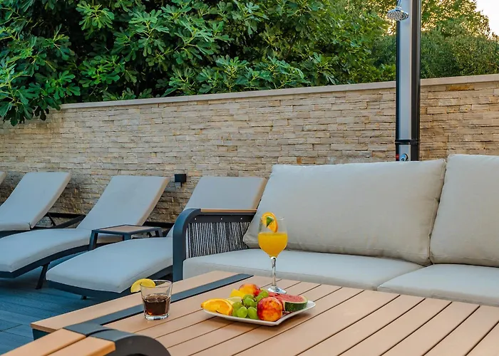 Luxury Vilamaloca Апартаменты