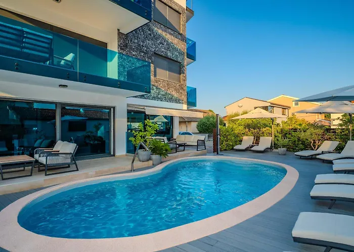 Luxury Vilamaloca * Вир