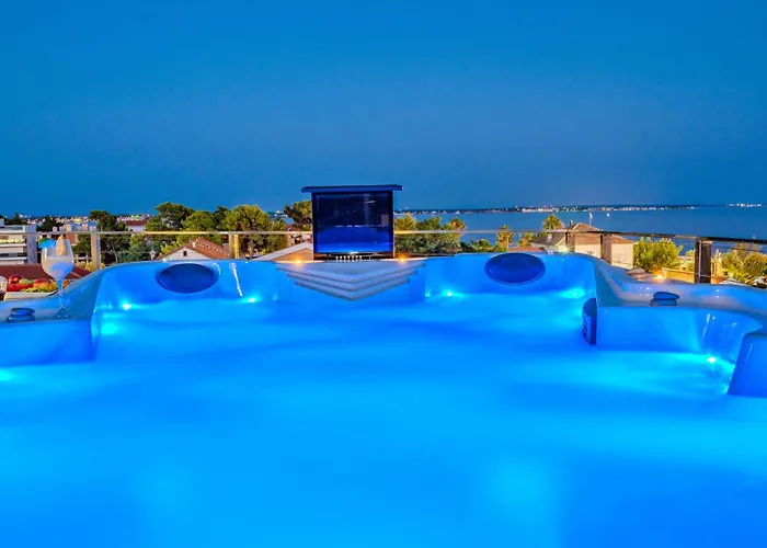 Luxury Vilamaloca * Вир