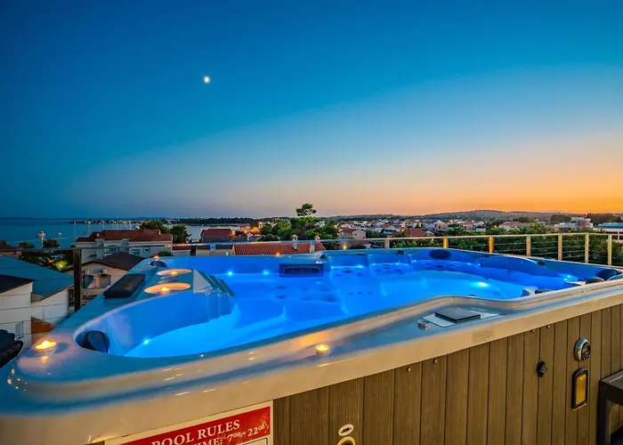 Luxury Vilamaloca Апартаменты *