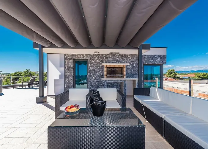 Luxury Vilamaloca Апартаменты