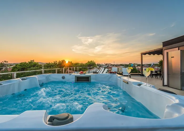 Luxury Vilamaloca Апартаменты